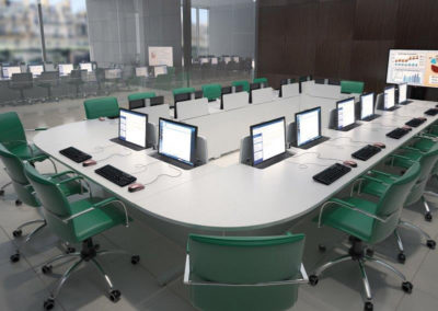Table de réunion avec écrans intégrés